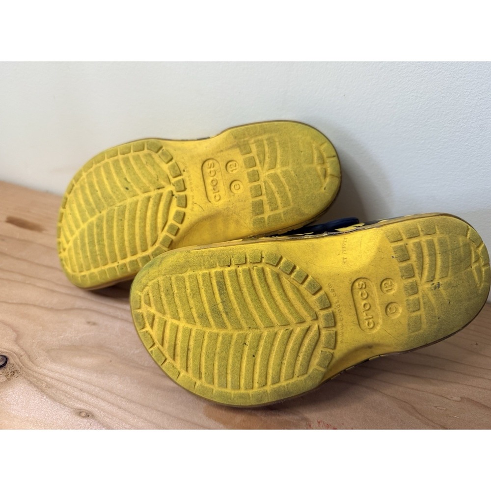 Crocs x Wu-Tang Clan Classic Clog Kids size 12 Yellow Black Rare Unique Hip Hop - Picture 7 of 8